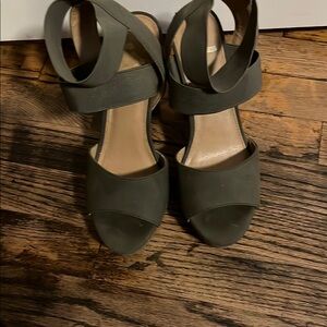 Elegant Olive Green Women's Sandals